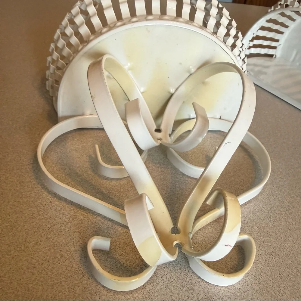 2 Vintage Wall Sconce Plant Shelves White Enamel Painted, HOMCO brand - Picture 8 of 8